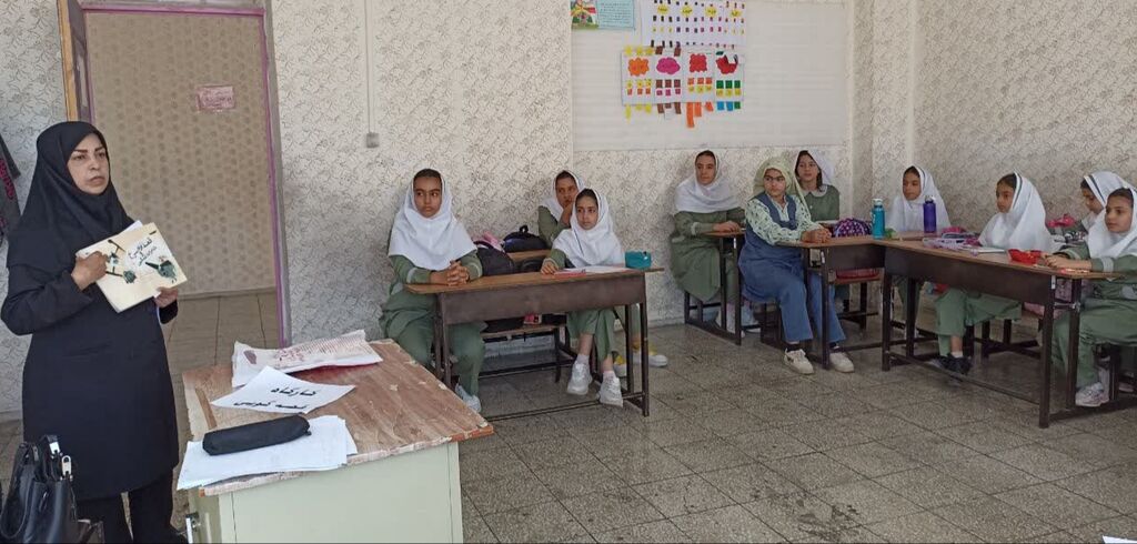 1359752-1 کارگاه قصهگویی کانون به مدارس و مراکز توانبخشی اسلامآباد غرب رسید