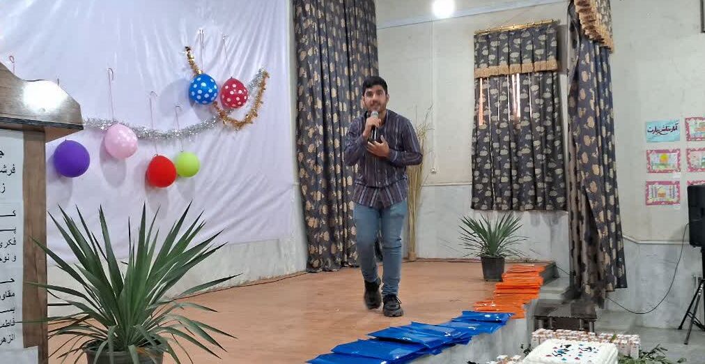 1359854-1 «جشن فرشتهها» در مرکز کنگاور برگزار شد