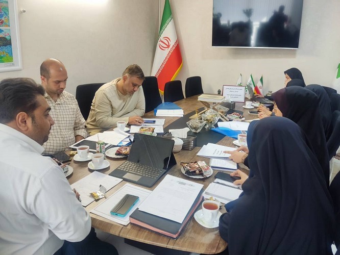 1359996-1 نشست هماهنگی جشنوارههای ملی «نغمههای روشن فردا» و «دوسالانه هنرهای تجسمی کودکان و نوجوانان»