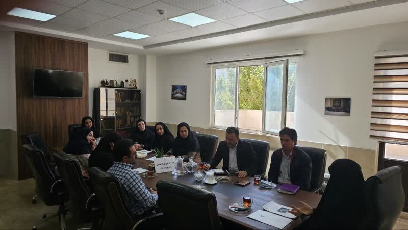 1360024-1 برگزاری جلسه شورای فرهنگی در کانون پرورش فکری کودکان و نوجوانان استان البرز