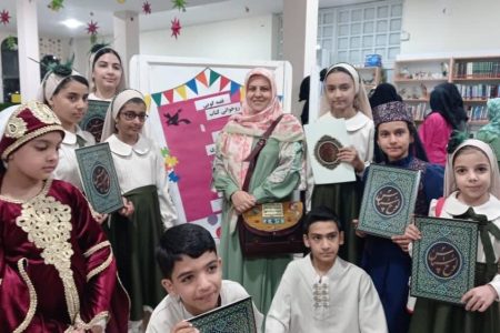 شعرخوانی و مشاعره در کانون شماره‌یک شیراز