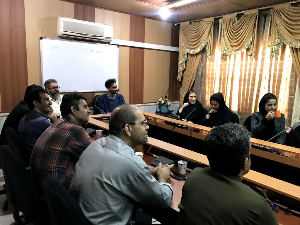 1360087-1 نشست کارشناس هنرهای نمایشی کانون کشور با مربیان کانون کرمانشاه