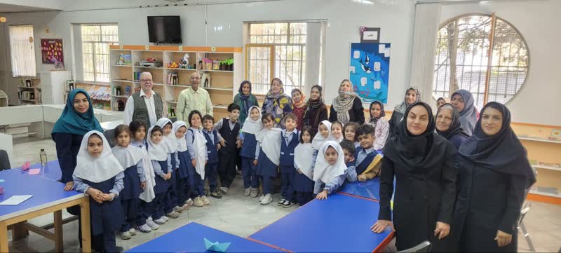 1360100 برپایی دورهمی پدربزرگ مادربزرگ ها در کانون استان مرکزی