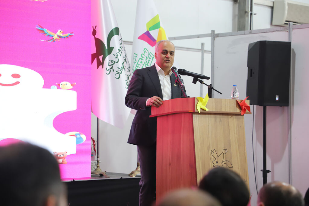 1360275-1 اسباببازی؛ پلی میان خیال کودکی و آیندهای روشن