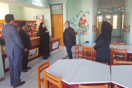 مشاور استاندار از مرکز شماره ۸ شهر کرمانشاه بازدید کرد