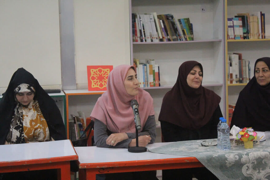 1360476-1 تربیت در میدان؛ الگوی کار مربیان کانون است