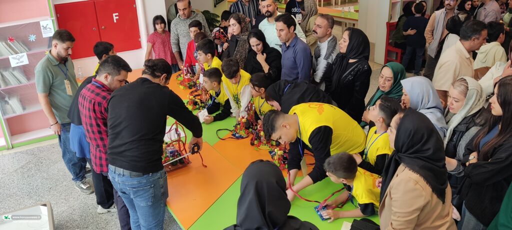 جشن خلاقیت و فناوری در مرکز شماره (۴) کانون پرورش فکری کودکان و نوجوانان سنندج