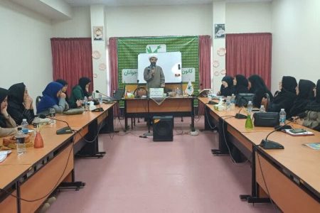 مربیان کانون رساله حقوق امام سجاد (ع) و کتاب طرح کلی را مطالعه کنند