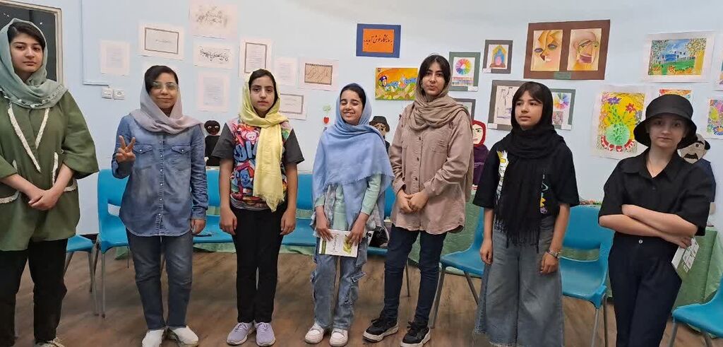 1360591-1 پنجشنبههای «مادر-فرزندی» با موضوع آموزش قصهگویی در مرکز شماره ۱ کانون کرج