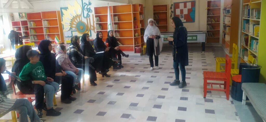 برگزاری دوازدهمین پاتوق قصه و نقد کانون همدان با موضوع «زبان بدن در قصه‌گویی»