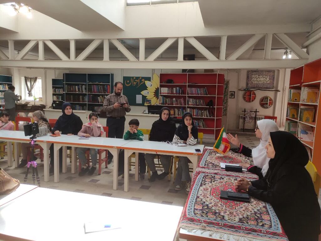 برگزاری دوازدهمین پاتوق قصه و نقد کانون همدان با موضوع «زبان بدن در قصه‌گویی»