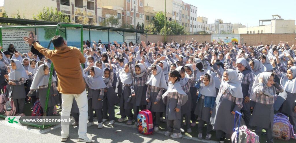 تماشاخانه سیار کانون به شاهین‌شهر اصفهان سفر کرد