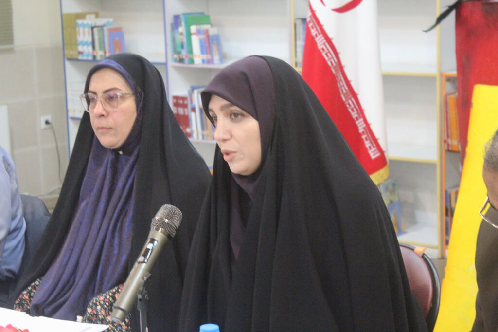 1360819-1 علامتی : حضرت زینب (س) بهترین الگو برای تربیت در میدان