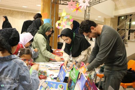 «شب علم» در دامغان؛ ترویج علم و خودباوری در قالبی ساده و جذاب برای کودکان و نوجوانان