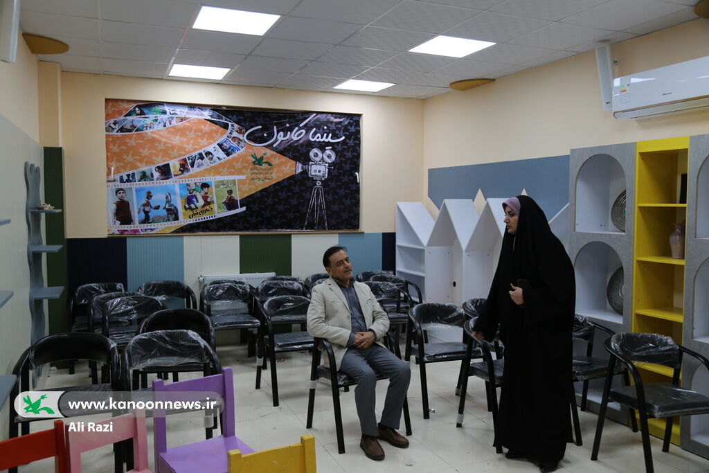 1360992-1 بازدید شهردار بوشهر از مرکز فرهنگیهنری شماره ۱ کانون بوشهر