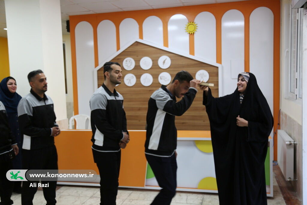 تیم فوتسال کانون استان بوشهر با بدرقه‌ی مدیرکل راهی چالوس شد