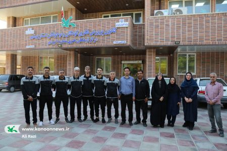 تیم فوتسال کانون استان بوشهر با بدرقه‌ی مدیرکل راهی چالوس شد