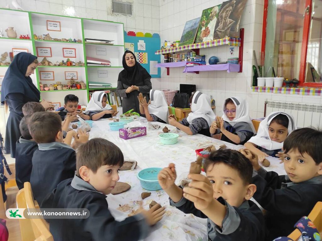 ویژه‌برنامه‌ای به مناسبت میلاد حضرت زینب(س) و روز پرستار در کانون پرورش فکری کودکان و نوجوانان شهرستان بیجار