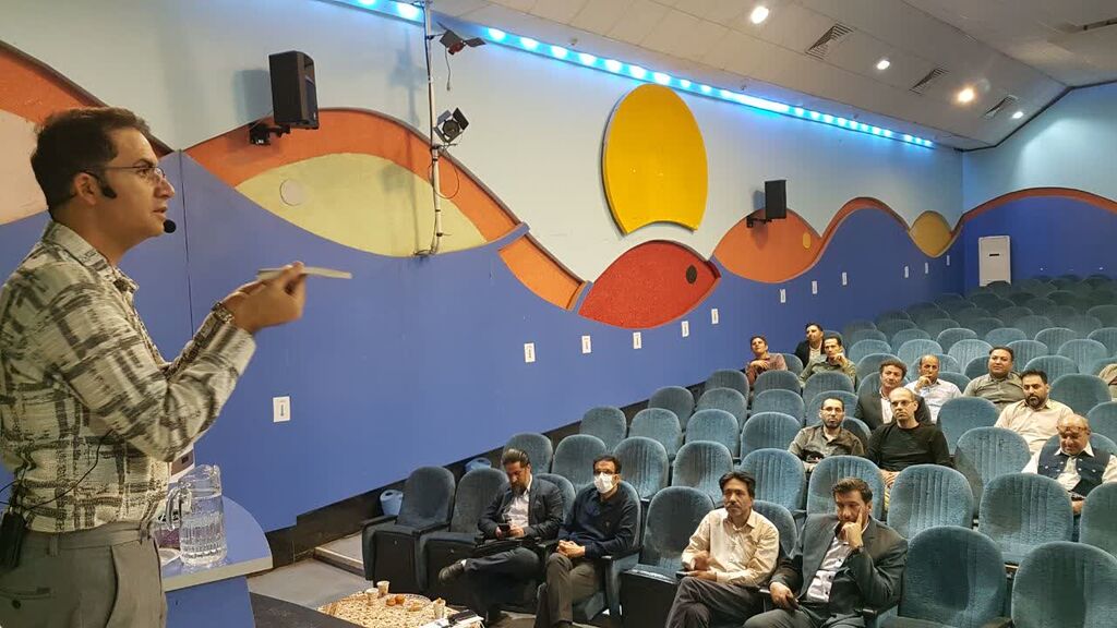 برگزاری کارگاه آموزشی قصه‌گویی با محوریت «کارگردانی قصه» در کانون کرمانشاه