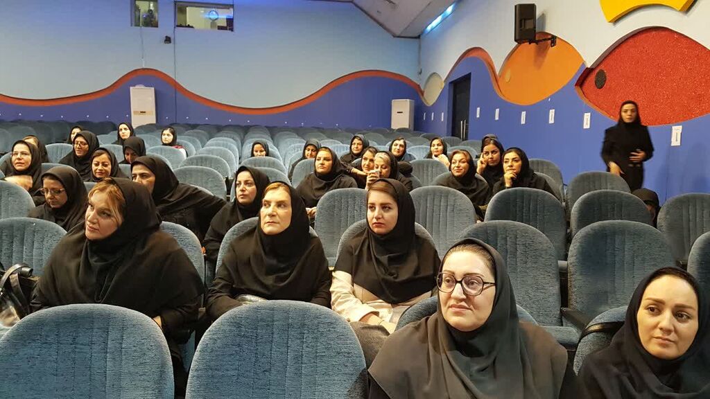 برگزاری کارگاه آموزشی قصه‌گویی با محوریت «کارگردانی قصه» در کانون کرمانشاه