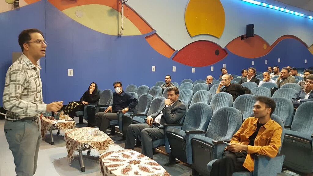 برگزاری کارگاه آموزشی قصه‌گویی با محوریت «کارگردانی قصه» در کانون کرمانشاه