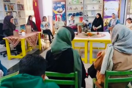 سومین برنامه «هزاردستان» در مرکز علوم و نجوم زنجان با نوای شعر حافظ برگزار شد