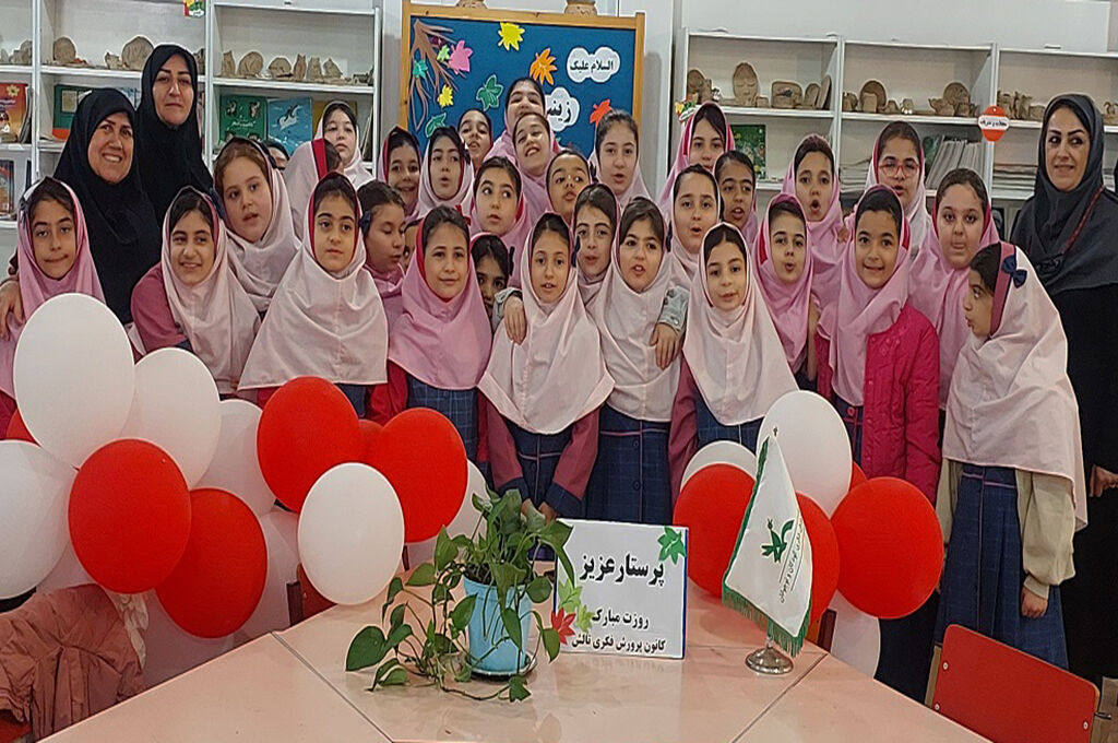 روایت پرستار رزمنده دفاع مقدس از سال‌های مقاومت و ایثار/ ناهید محمدی از روحیه زینب‌گونه پرستاران گفت