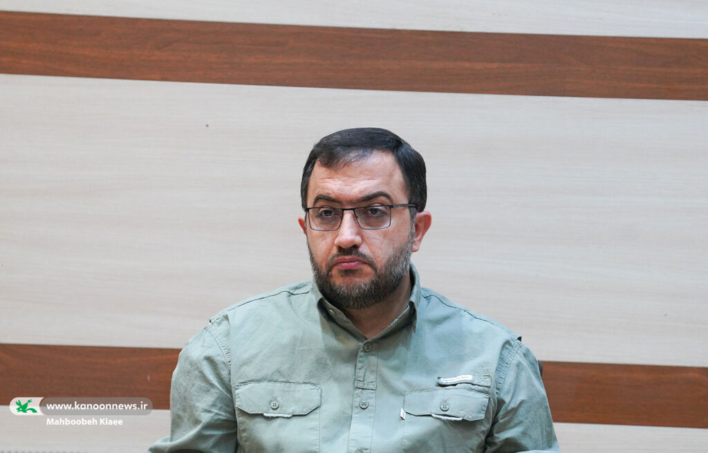 1361710-1 ایثارگران و خانوادههای شهدا نماد بالاترین ارزشهای انسانی هستند