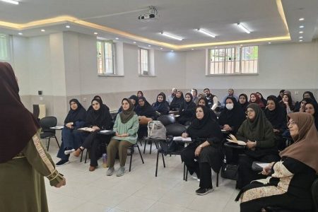 کارگاه آموزشی «قصه‌گوی خلاق» در مرکز آموزش کانون استان اصفهان برگزار شد