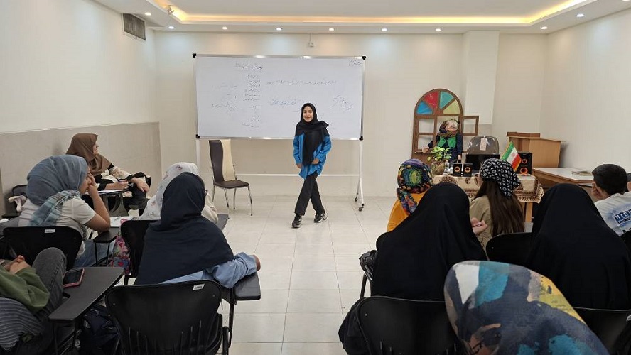 1361829-1 کارگاه آموزشی «قصهگوی خلاق» در مرکز آموزش کانون استان اصفهان برگزار شد