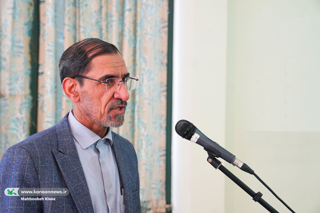 1361923-1 آیین تجلیل از نمازگزاران کانون پرورش فکری برگزار شد