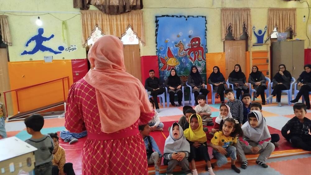 1362152-1 کودکان با نیازهای ویژه میزبان قصه و خلاقیت شدند