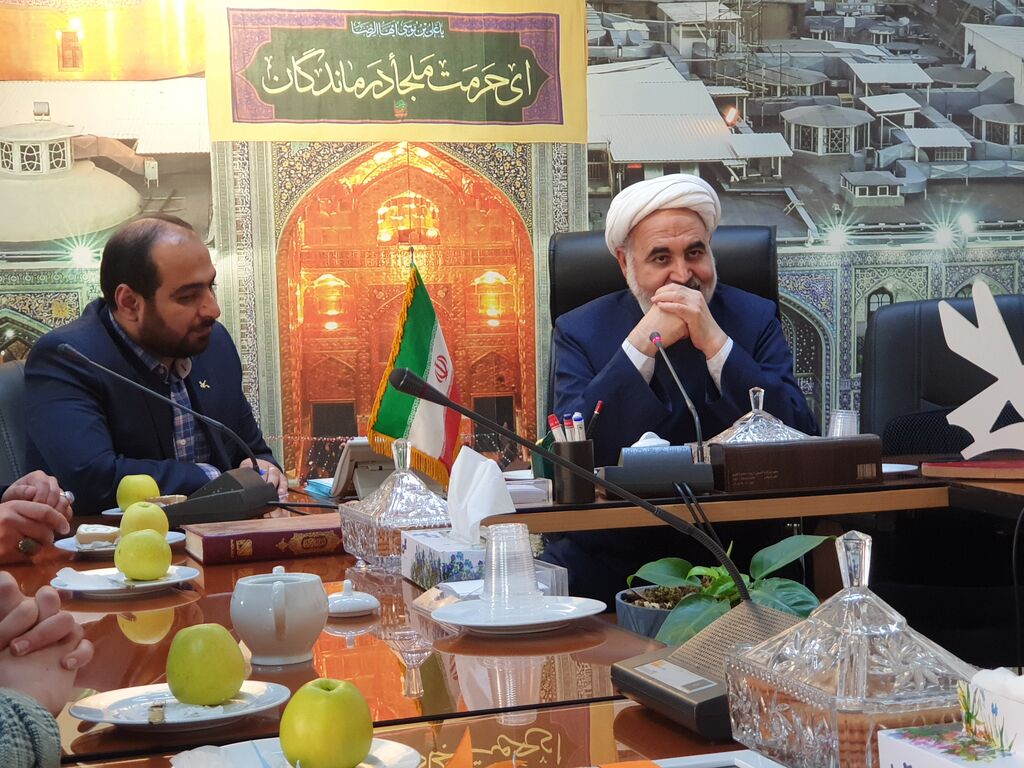 1362263-1 اعضای نوجوان کانون با معاون استاندار دیدار کردند