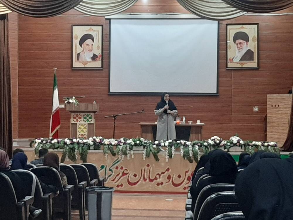 1362331-1 دوره آموزشی «توسعه سواد خواندن» با هدف ارتقاء مهارتهای خوانداری برگزار شد