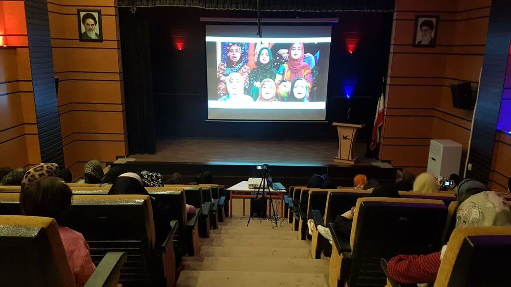 1362415-1 ویژهبرنامه نوجوانمحور در مرکز شماره ۴ کانون کرمانشاه