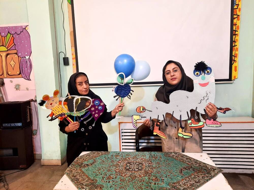 جشن یادگیری و خلاقیت در فستیوال «هزار رنگ» کانون مرکز شماره‌پنج شیراز