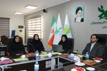 نشست استانی کانون‌یاران استان سمنان با هدف ترویج قصه‌گویی در بیست‌وهفتمین جشنواره بین‌المللی قصه‌گویی برگزار شد