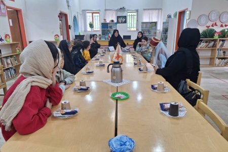 دیدار مدیرکل کانون آذربایجان شرقی با نوجوانان مرکز سراب