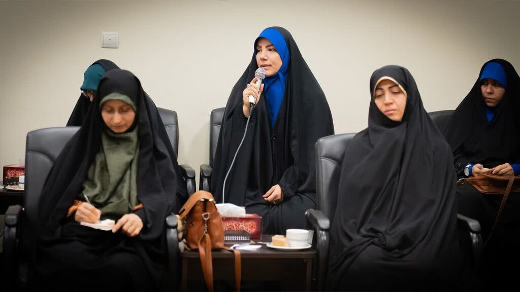 1363458-1 برگزیدگان جشنوارهی «شهیده ریحانه سلطانینژاد» تجلیل شدند