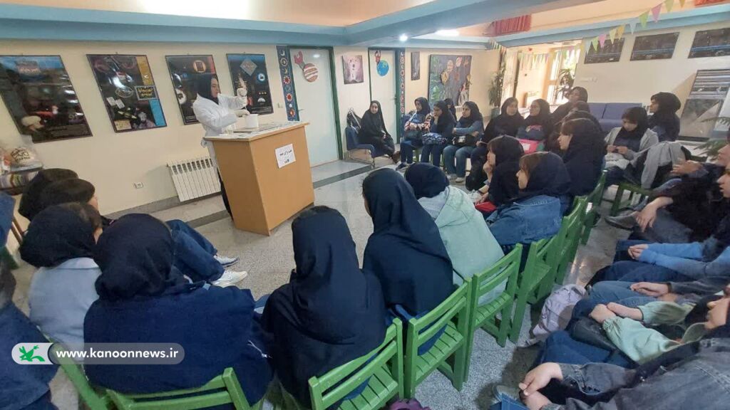 رویداد «کهکشان راه شیمی» همزمان با روز جهانی شیمی در زنجان برگزار شد