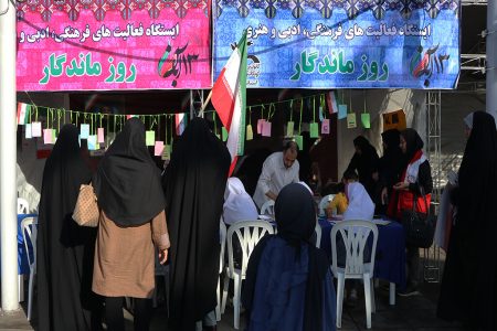 متحد و استوار مقابل استکبار؛ پیام هنرمندانه کودکان گیلانی در روز ۱۳ آبان