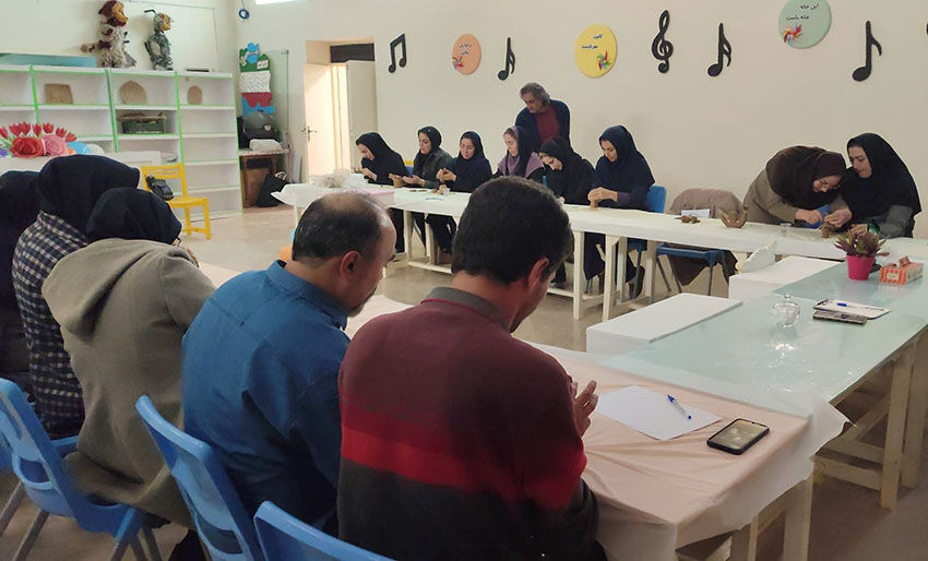 کارگاه هنری «دستاوردهای خلاقانه هنر سفالگری و حجم‌سازی» در اردبیل برگزار شد