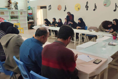 برگزاری کارگاه هنری «دستاوردهای خلاقانه هنر سفالگری و حجم‌سازی» در اردبیل