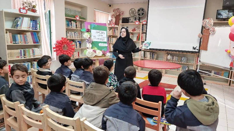 روز دانش‌آموز و یوم‌الله سیزده آبان در مراکز کانون استان اردبیل گرامی داشته شد