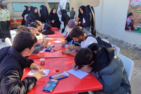حضورکودکان نوجوانان درایستگاه روز 13آبان کانون استان ایلام