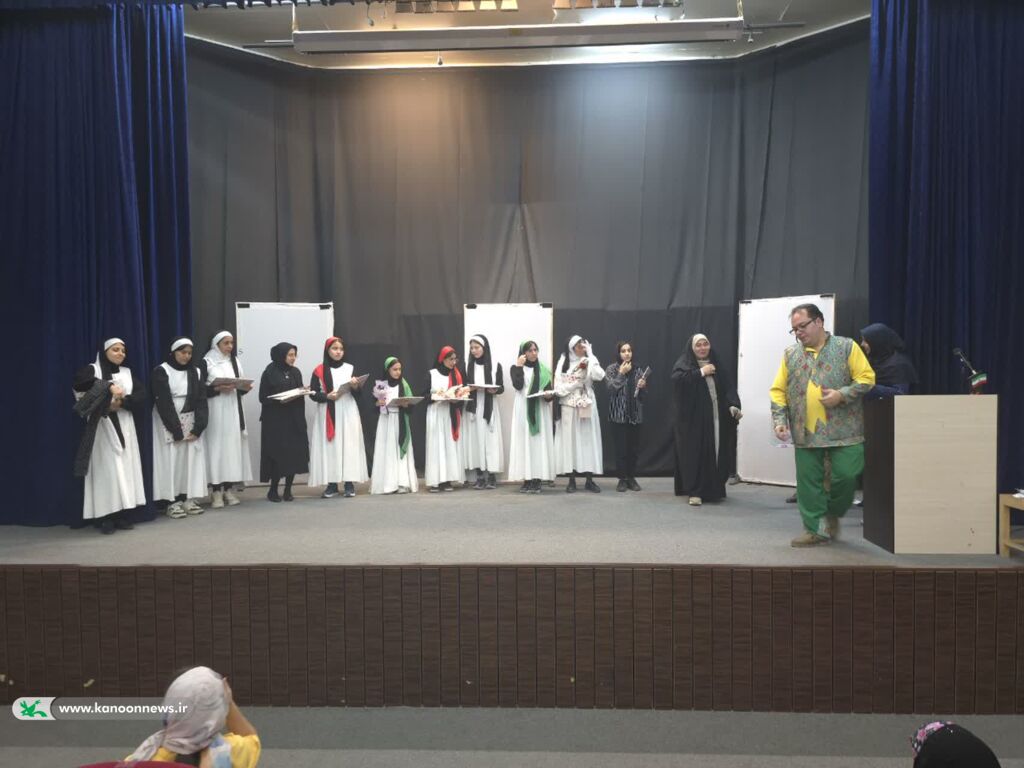 1365337-1 اجرای نمایش « پژواک » بر روی صحنه ی تئاتر