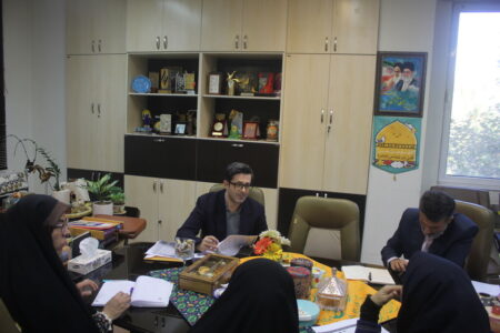 بررسی شاخص‌ اختصاصی کانون زبان در سال ۱۴۰۴