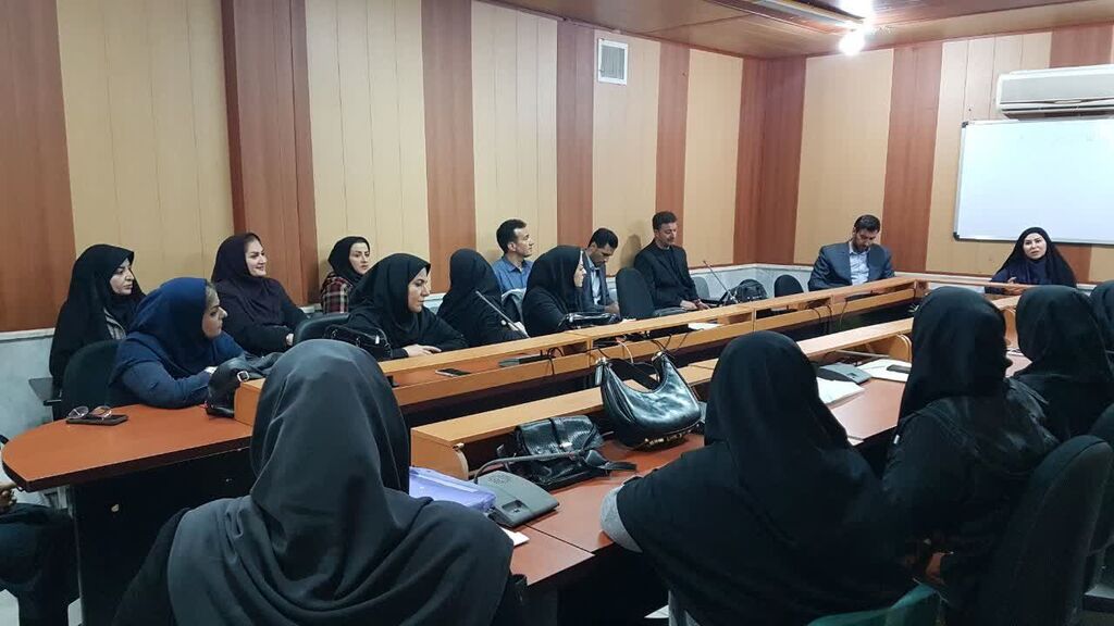 1365617-1 بررسی راهکارهای پیشگیری از آسیبهای اجتماعی در حوزه کودک و نوجوان در کانون کرمانشاه