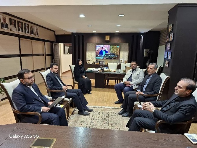 1365653-1 دیدار نماینده مردم شهرضا و دهاقان با مدیرعامل کانون پرورش فکری کشور