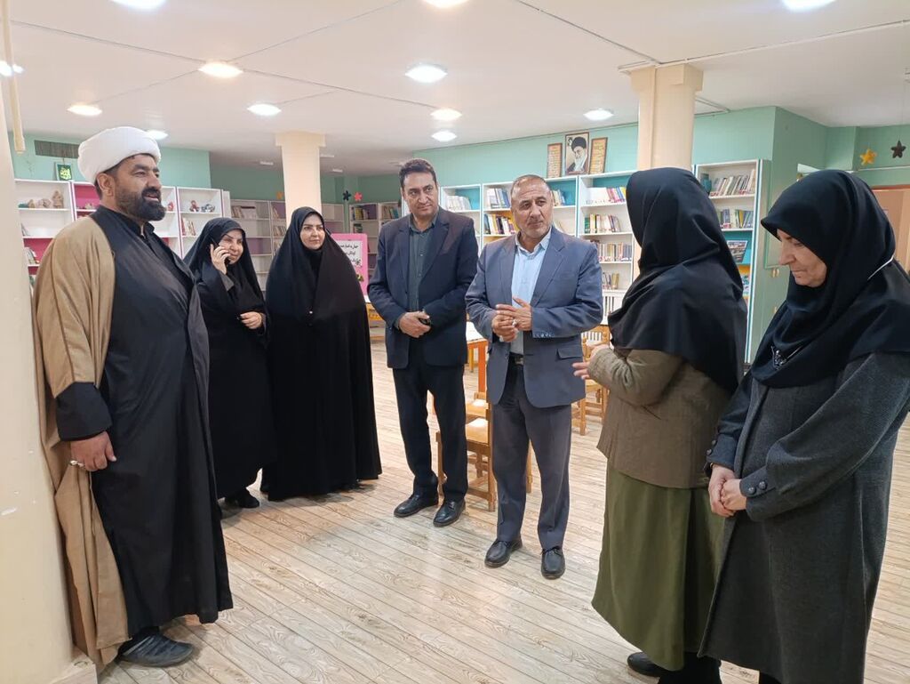 1365813-1 بازدید مسئولین شهرستان قوچان از مرکز فرهنگی، هنری کانون